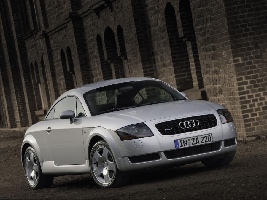  Audi TT Coupe (8N) 1998 года  (WW) (фото 20 из 25)